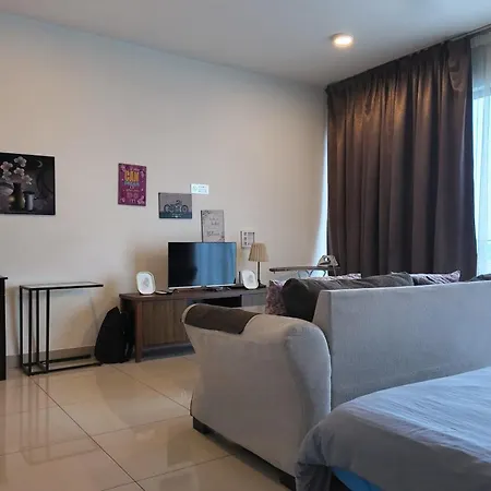 Trefoil@Setia City, Studio Unit,Homestay Shah Alam Exterior photo